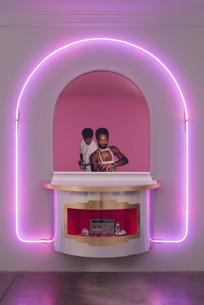 Mirror Bar