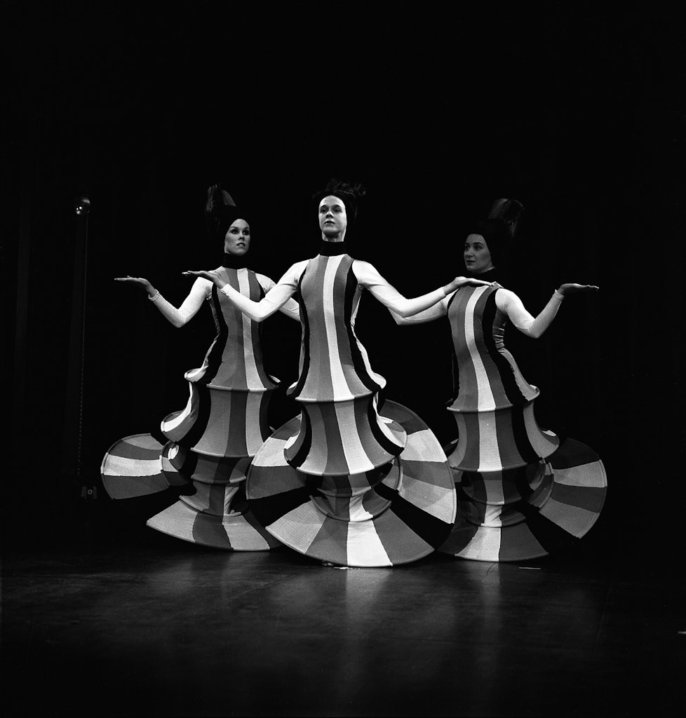 Vaudeville of the Elements