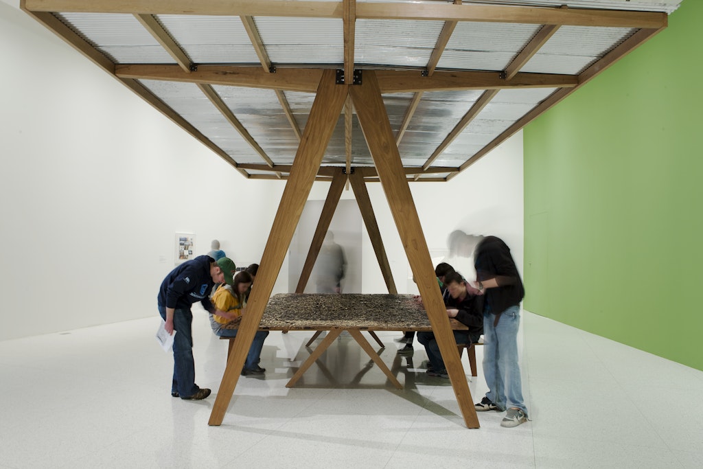 untitled 2006 (pavilion, table, and puzzle representing the famous painting by Delacroix La Liberté Guidant le Peuple, 1830)